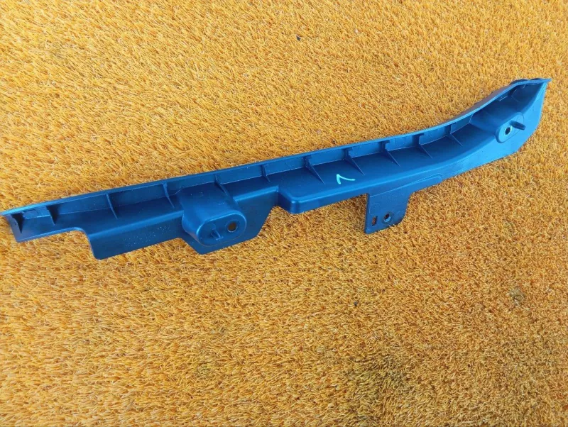 Крепление бампера