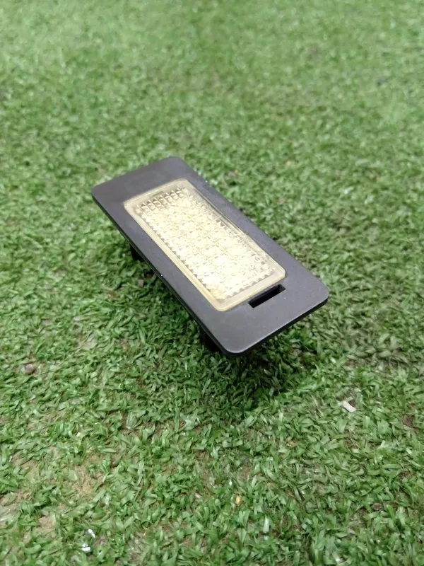 Плафон подсветки багажника