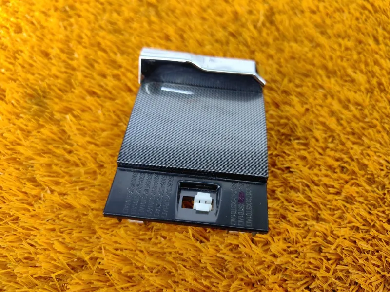 Накладка на торпедо