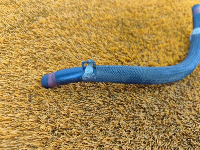 Патрубок воздушного фильтра