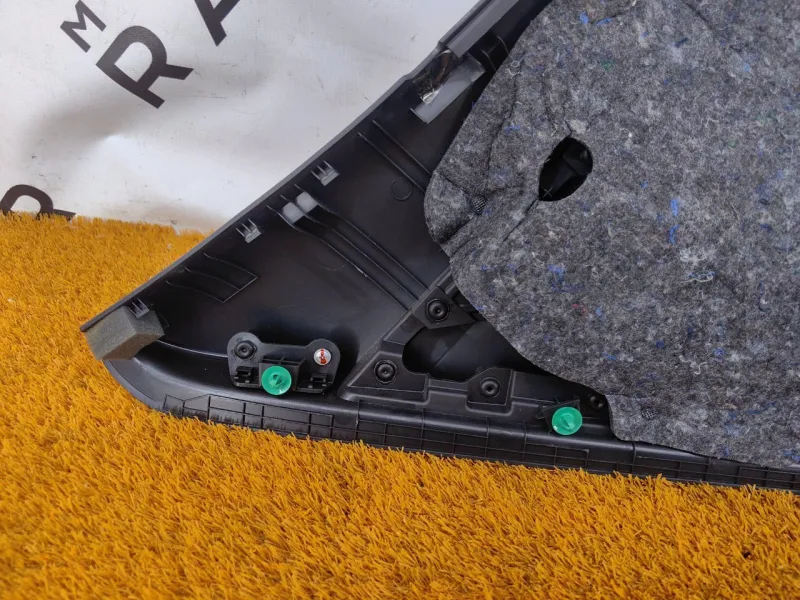 Обшивка двери