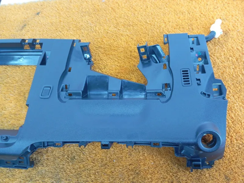 Накладка на торпедо