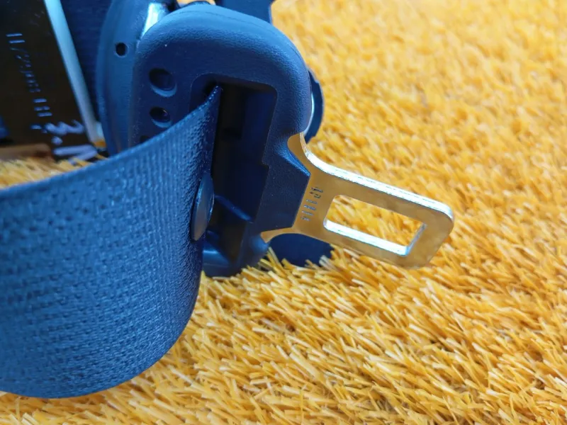 Ремень безопасности