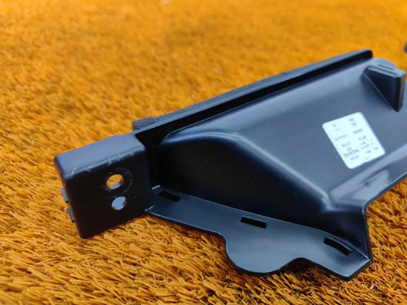 Патрубок воздушного фильтра