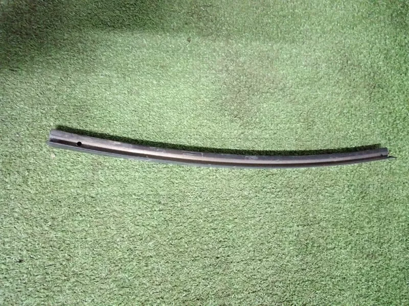 Направляющая стекла двери BMW 5-Series 1999 51357182296 E39, задняя правая