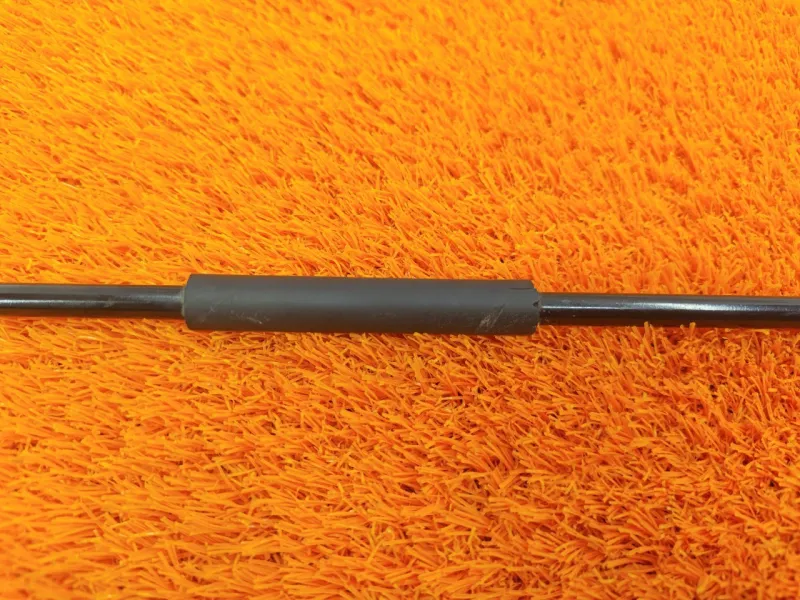 Упор капота