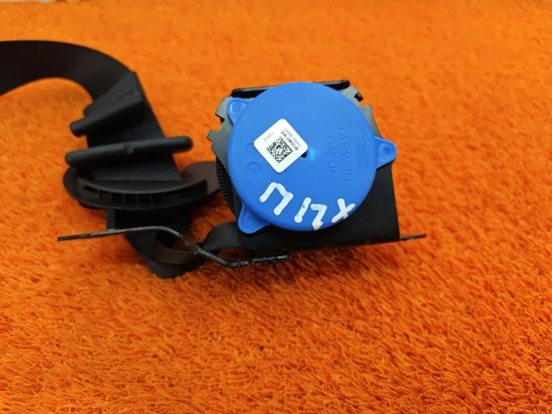 Ремень безопасности