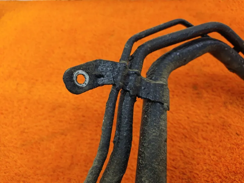 Горловина топливного бака