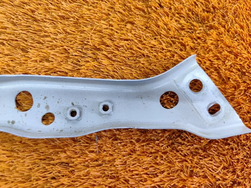 Крепление фары