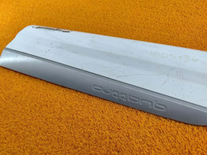 Накладка двери Audi Q7 2019 4M0853970F, задняя правая