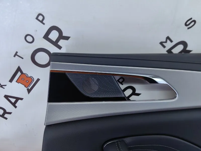 Обшивка двери