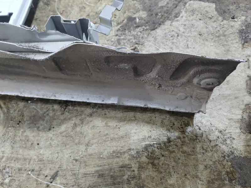 Порог с центральной стойкой