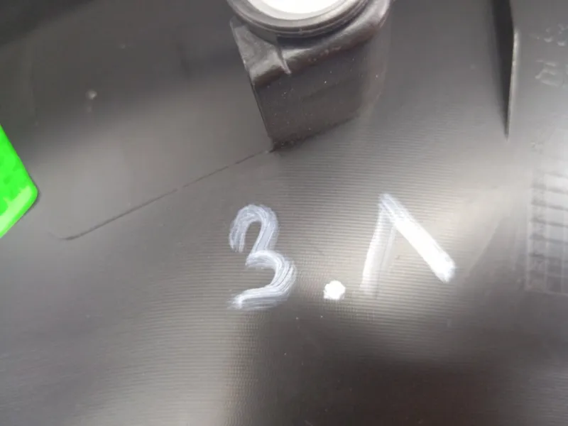 Обшивка двери багажника