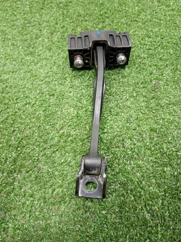 Ограничитель двери