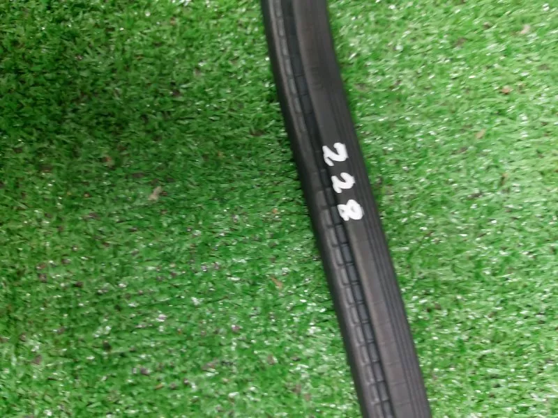 Молдинг стекла