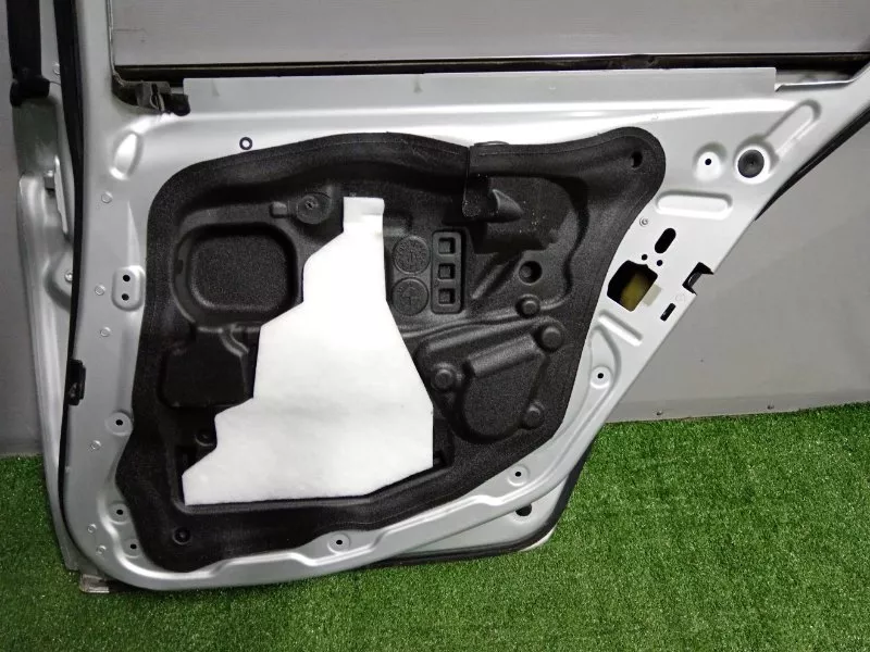 Дверь BMW 5-Series 2011 41007206114 F10, задняя правая