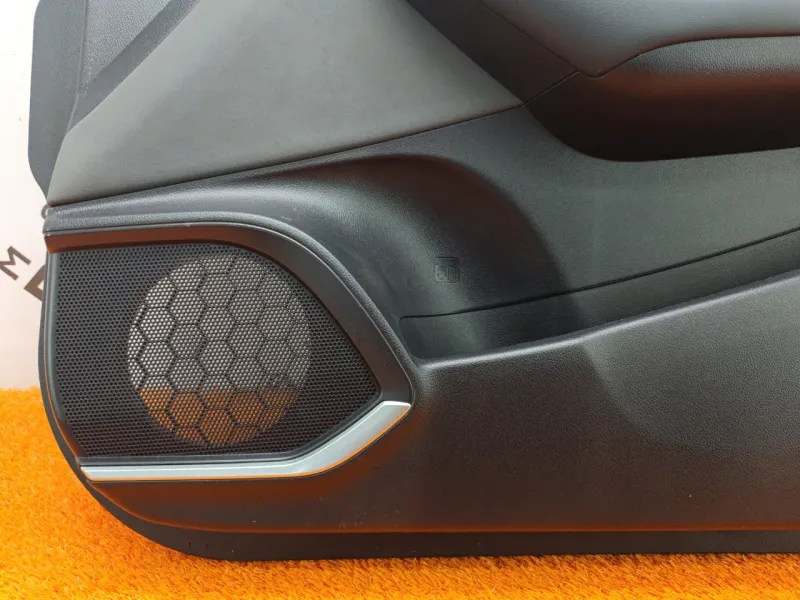 Обшивка двери