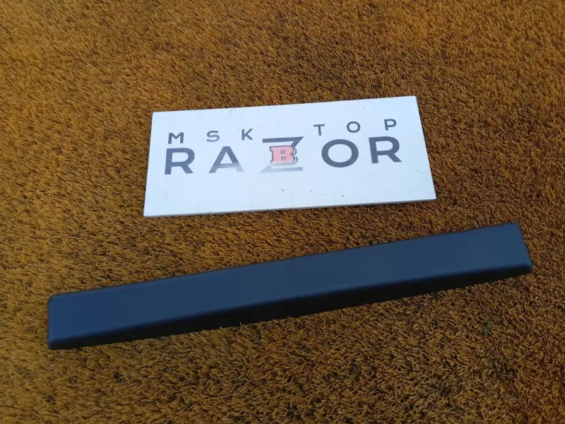 Накладка крышки багажника