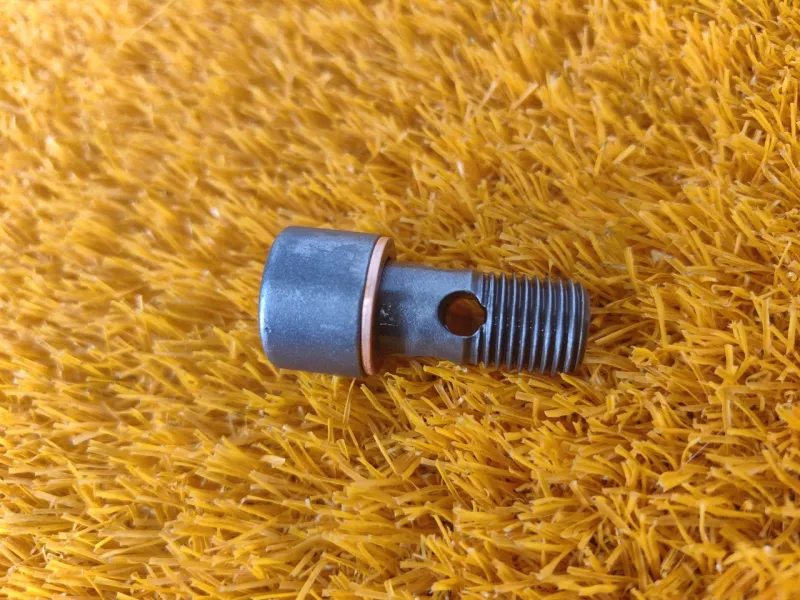 Штуцер масляный АКПП