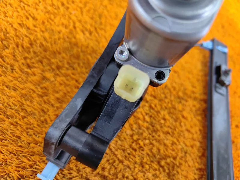 Стеклоподъемник