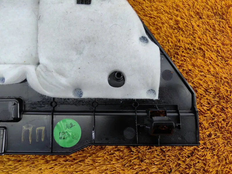 Накладка на торпедо