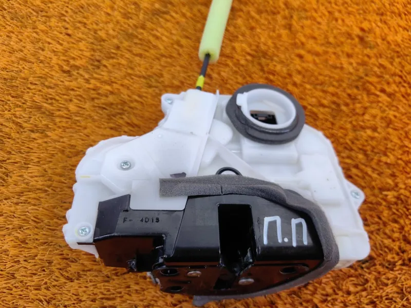 Замок двери