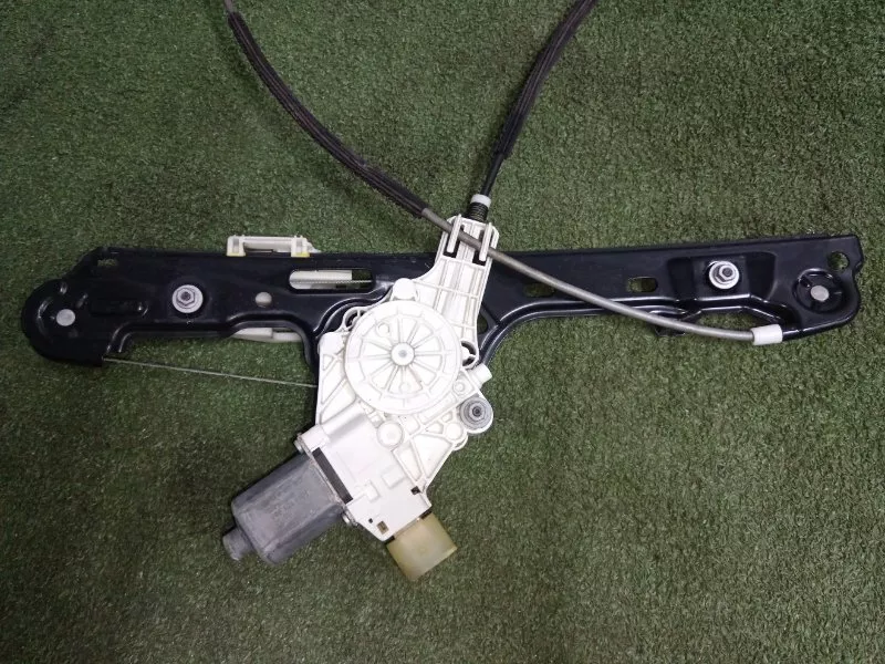 Стеклоподъемник BMW 1-Series 2008 51337138465 E87, передний левый