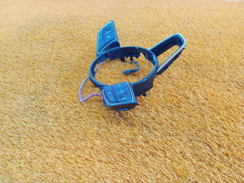 Накладка рулевого колеса (Молдинг руля)