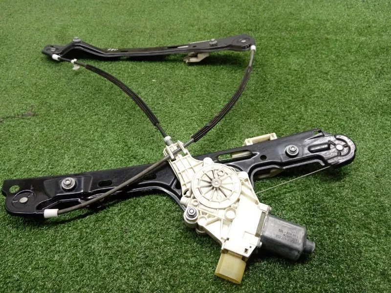 Стеклоподъемник BMW 1-Series 2004 51337138466 E87, передний правый