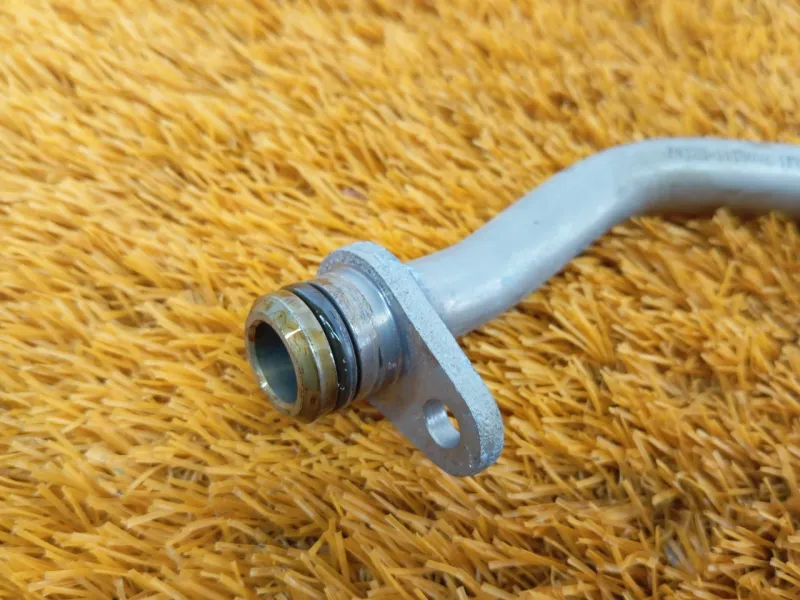 Трубка турбокомпрессора