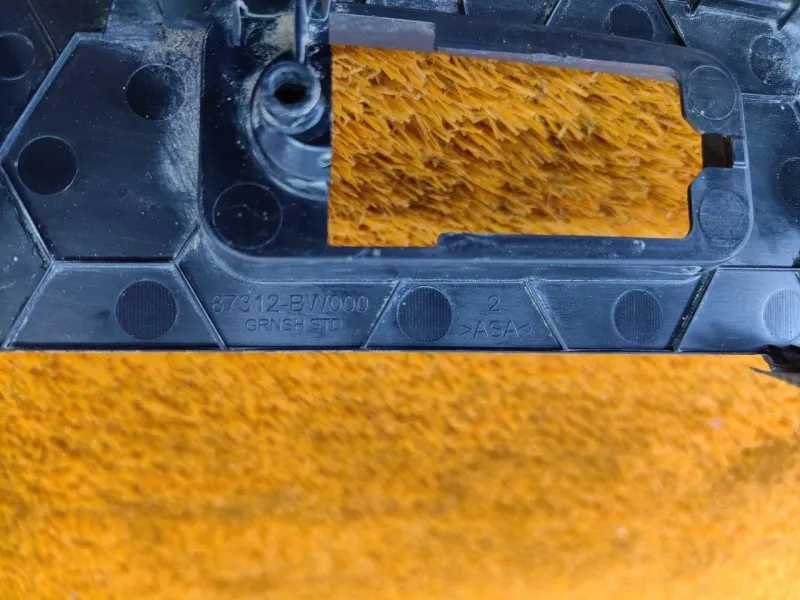 Накладка крышки багажника