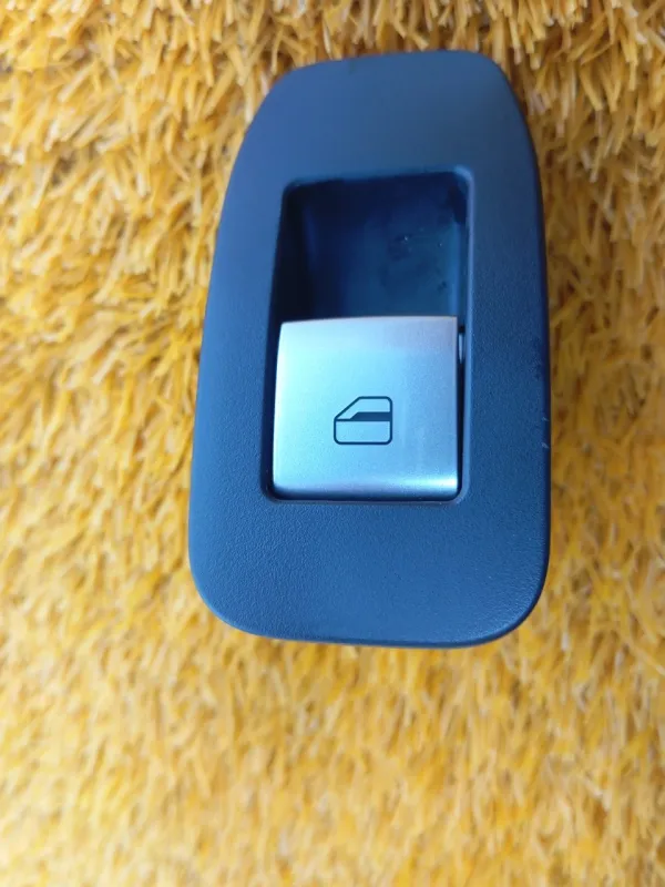 Кнопка стеклоподъемника