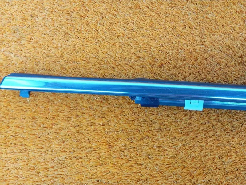 Молдинг стекла