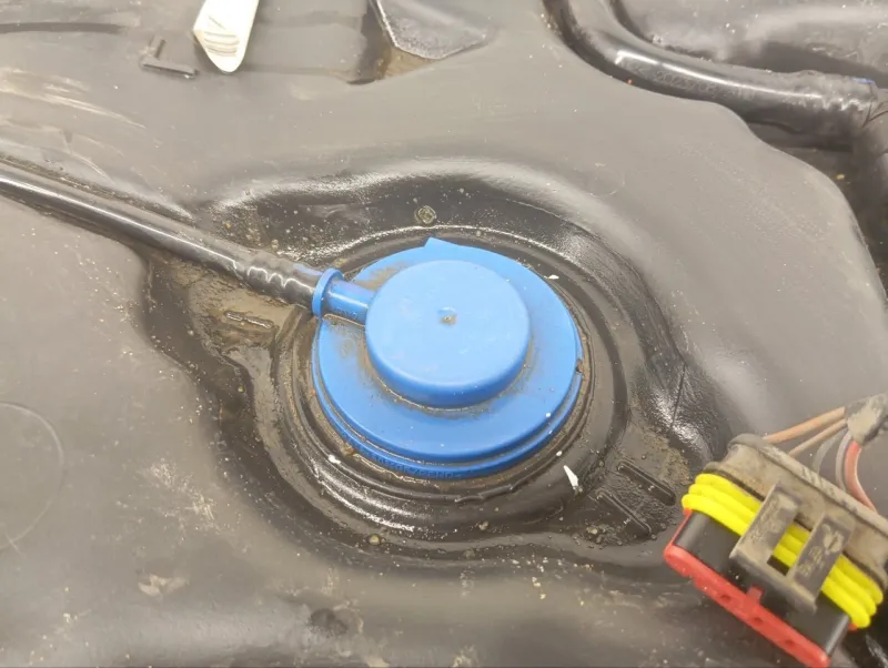 Бак топливный