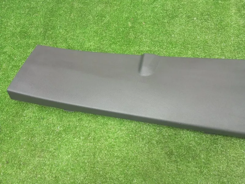 Обшивка центральной стойки