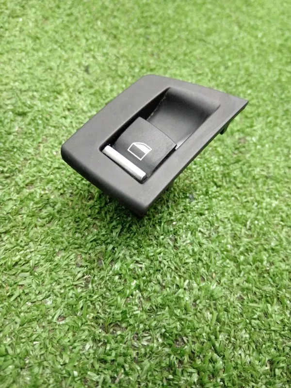 Кнопка стеклоподъемника