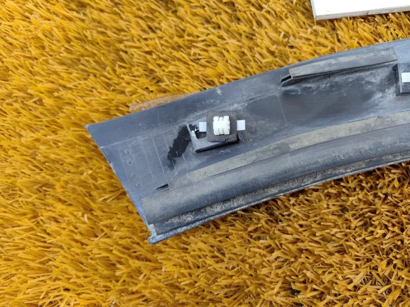 Молдинг двери