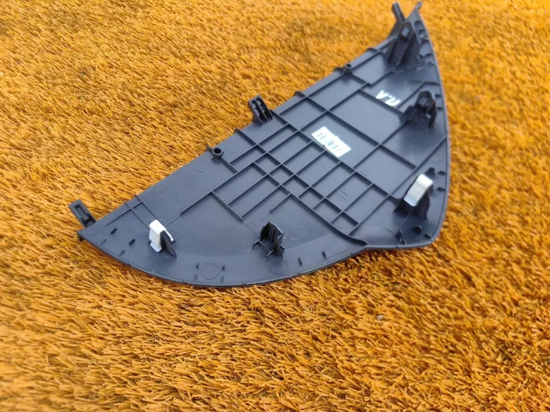 Накладка на торпедо