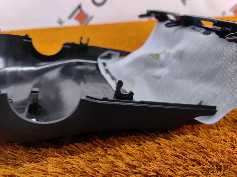 Кожух рулевой колонки