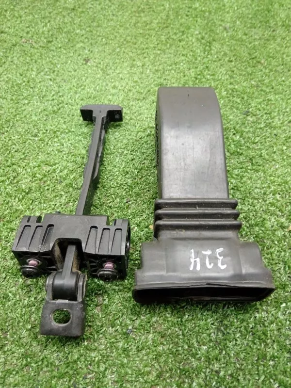 Ограничитель двери