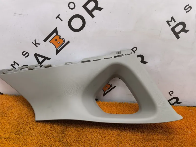 Накладка на стойку кузова