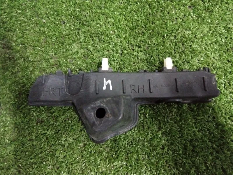 Крепление бампера