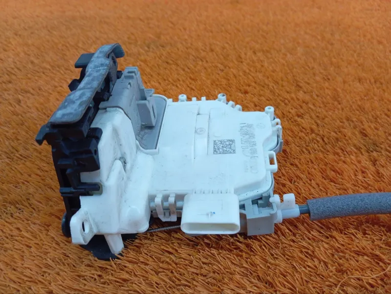 Замок двери