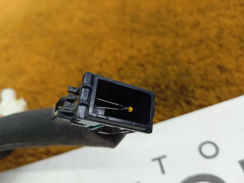 Датчик температуры воздуха в салоне