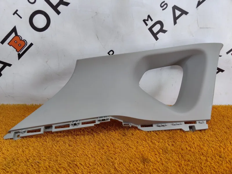 Накладка на стойку кузова