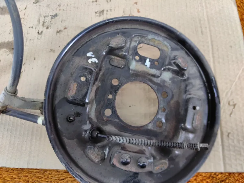 Пыльник тормозного диска