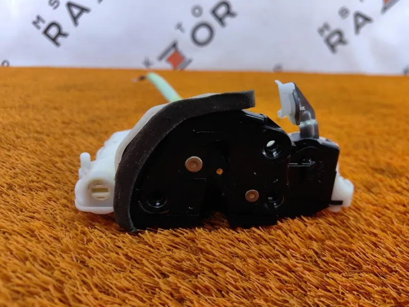 Замок двери