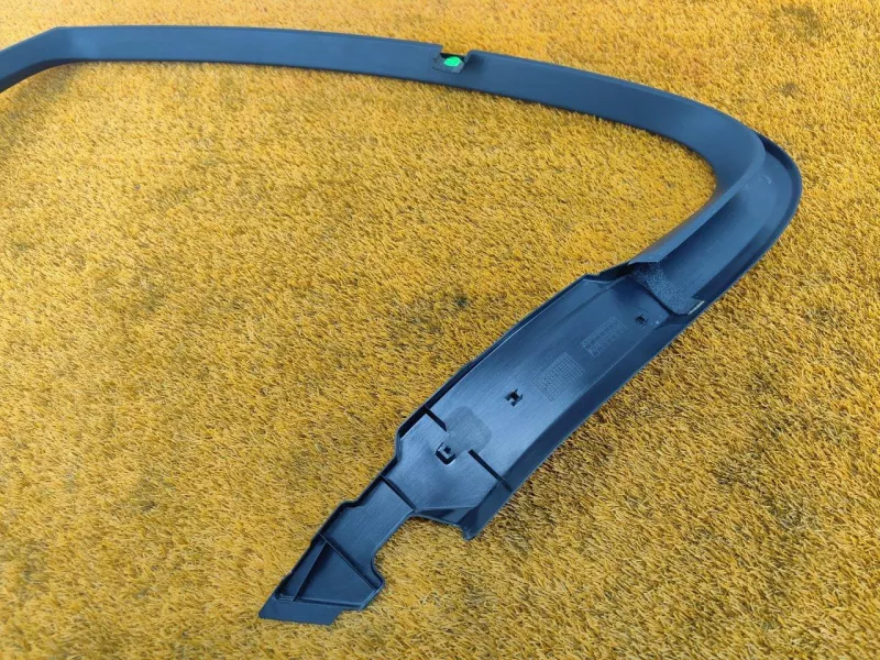 Молдинг двери