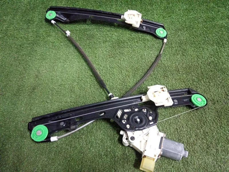 Стеклоподъемник BMW 1-Series 2008 51337138465 E87, передний левый