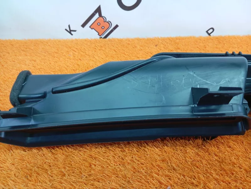 Воздуховод отопителя